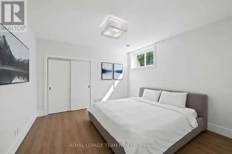 205 Summerview Terrace Ottawa ON K4P 0E9