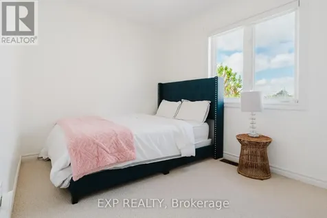182 Mattingly Way Ottawa ON K4M 0C4
