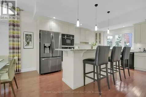 121 Macdonald Street Ottawa ON K2P 1H7