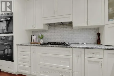 121 Macdonald Street Ottawa ON K2P 1H7