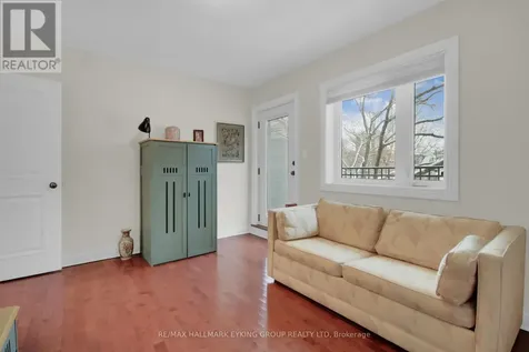121 Macdonald Street Ottawa ON K2P 1H7