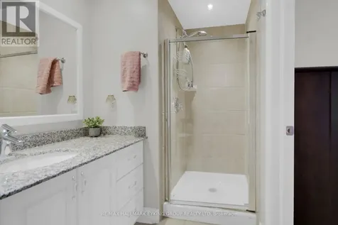 121 Macdonald Street Ottawa ON K2P 1H7