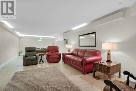 121 Macdonald Street Ottawa ON K2P 1H7