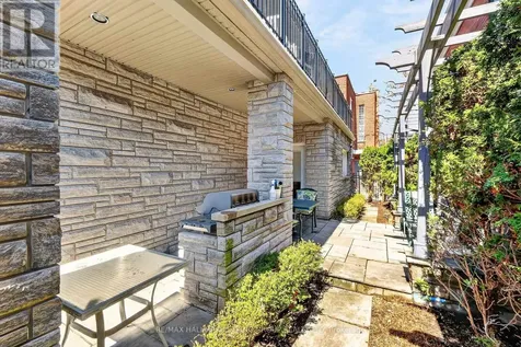 121 Macdonald Street Ottawa ON K2P 1H7