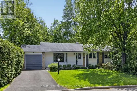 41 Parkmount Crescent Ottawa ON K2H 5T3