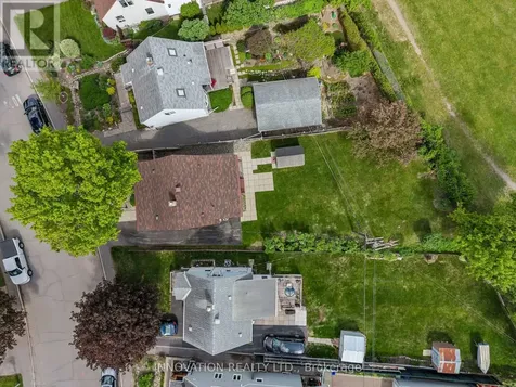 228 Crerar Avenue Ottawa ON K1Z 7P3