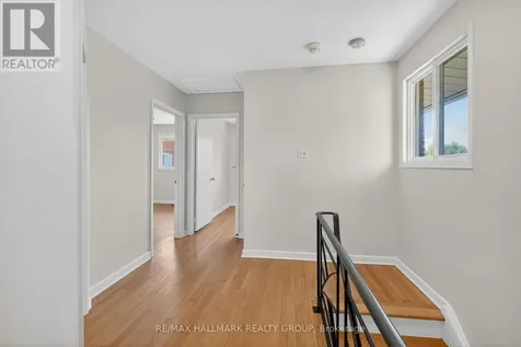 1286 Bonnie Crescent Ottawa ON K2C 2A2