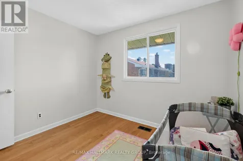 1286 Bonnie Crescent Ottawa ON K2C 2A2