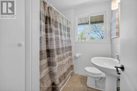1286 Bonnie Crescent Ottawa ON K2C 2A2