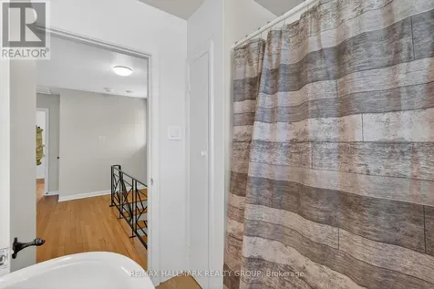 1286 Bonnie Crescent Ottawa ON K2C 2A2