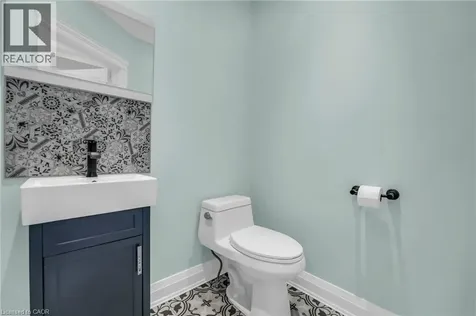 25 Park Street East Hamilton ON L9H 1C9