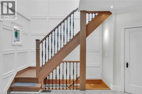 25 Park Street East Hamilton ON L9H 1C9