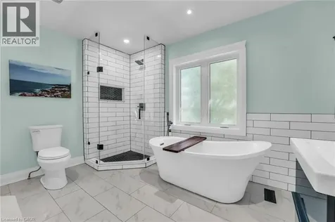 25 Park Street East Hamilton ON L9H 1C9