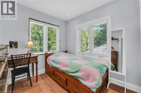 25 Park Street East Hamilton ON L9H 1C9