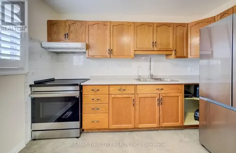 60 Elmsdale Drive Kitchener ON N2E 2G4