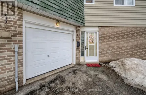60 Elmsdale Drive Kitchener ON N2E 2G4