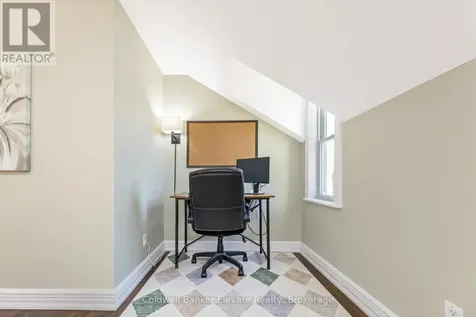 330 Main Street East Shelburne ON L0N 1S2