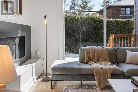 736 Sherbourne Road Ottawa ON K2A 3H5