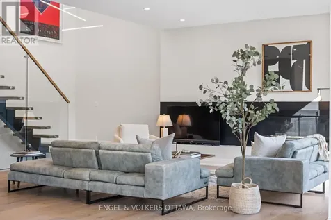 736 Sherbourne Road Ottawa ON K2A 3H5
