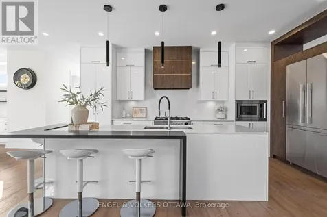 736 Sherbourne Road Ottawa ON K2A 3H5