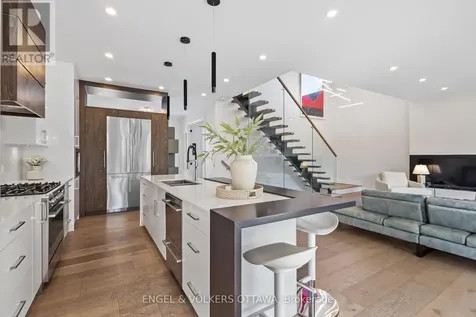 736 Sherbourne Road Ottawa ON K2A 3H5