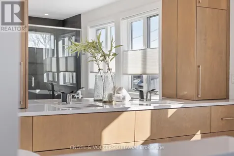 736 Sherbourne Road Ottawa ON K2A 3H5