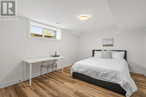 736 Sherbourne Road Ottawa ON K2A 3H5