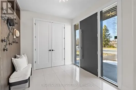 736 Sherbourne Road Ottawa ON K2A 3H5