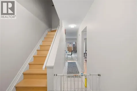 6384 Thornberry Crescent Windsor ON N8T 3A2