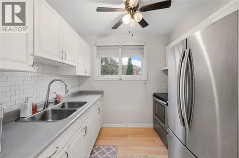 6384 Thornberry Crescent Windsor ON N8T 3A2