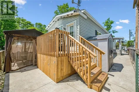 56 Ash Avenue Puslinch ON N0B 2J0