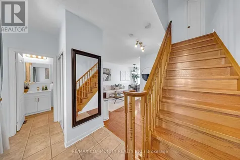 65 White's Hill Avenue Markham (cornell) ON L6B 1C2