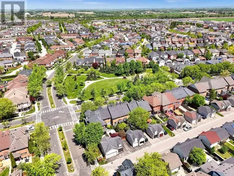65 White's Hill Avenue Markham (cornell) ON L6B 1C2