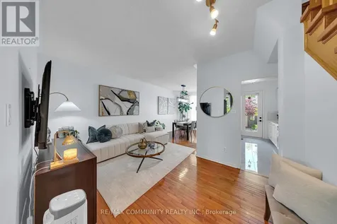 65 White's Hill Avenue Markham (cornell) ON L6B 1C2
