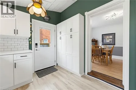 28 Norwich Street Brantford ON N3T 2B9
