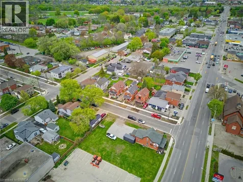 28 Norwich Street Brantford ON N3T 2B9