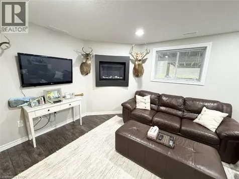302 George Street Ingersoll ON N5C 1Z6