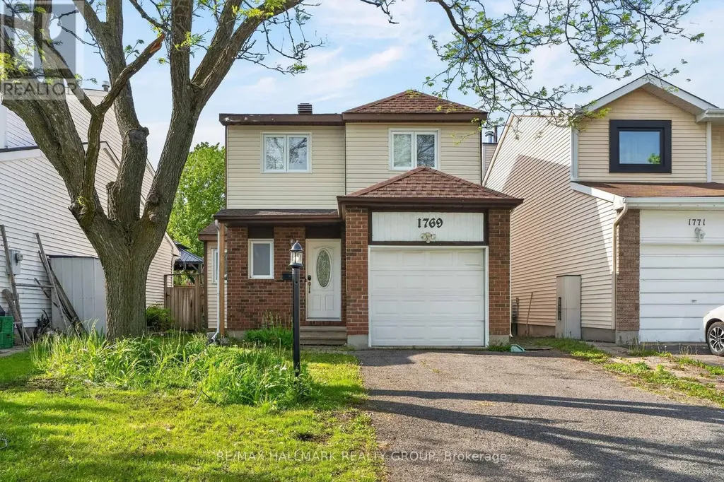 1769 Bromont Way Ottawa ON K1C 5K1