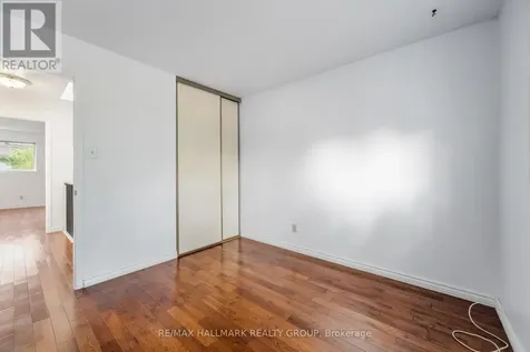 1769 Bromont Way Ottawa ON K1C 5K1