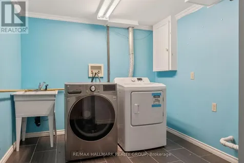 1769 Bromont Way Ottawa ON K1C 5K1