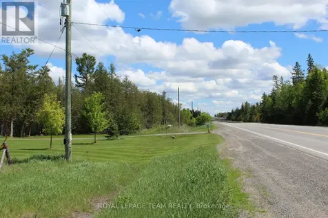 3475 Hwy 17 Highway Ottawa ON K0A 1L0