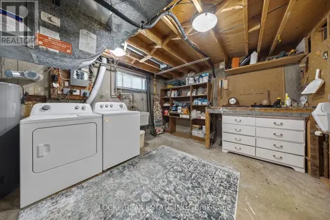 33 Eastpark Drive Ottawa ON K1B 3Z6