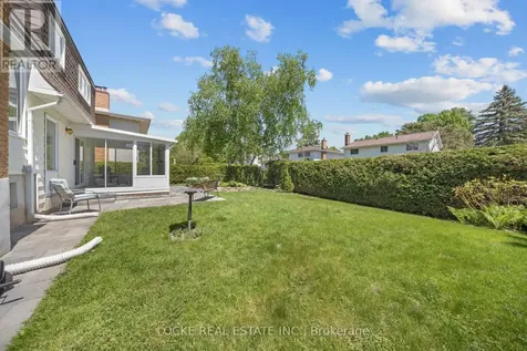 33 Eastpark Drive Ottawa ON K1B 3Z6