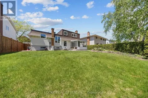 33 Eastpark Drive Ottawa ON K1B 3Z6