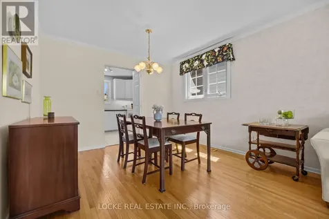 33 Eastpark Drive Ottawa ON K1B 3Z6