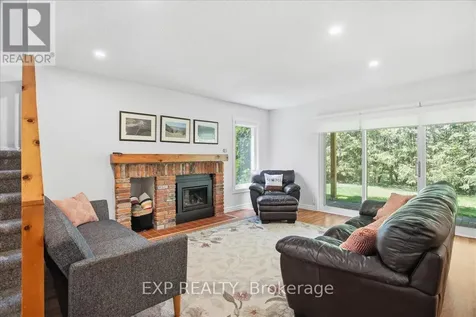 576 Oxbow Crescent Collingwood ON L9Y 5B4