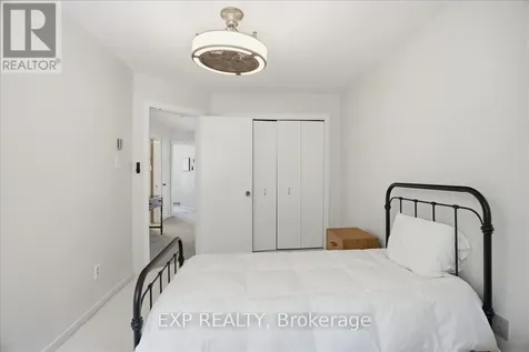 576 Oxbow Crescent Collingwood ON L9Y 5B4