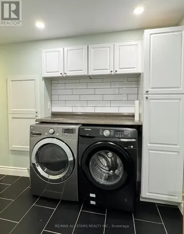 21 Oakside Drive Uxbridge ON L9P 2A4