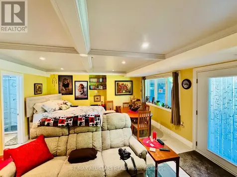 21 Oakside Drive Uxbridge ON L9P 2A4