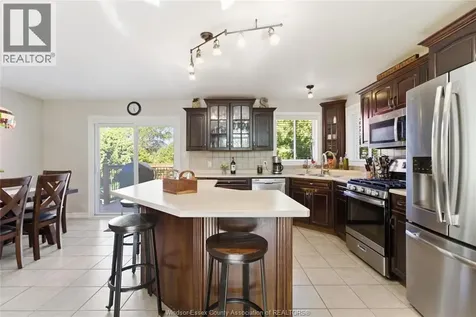 416 Lillian Lane Lakeshore ON N0R 1A0